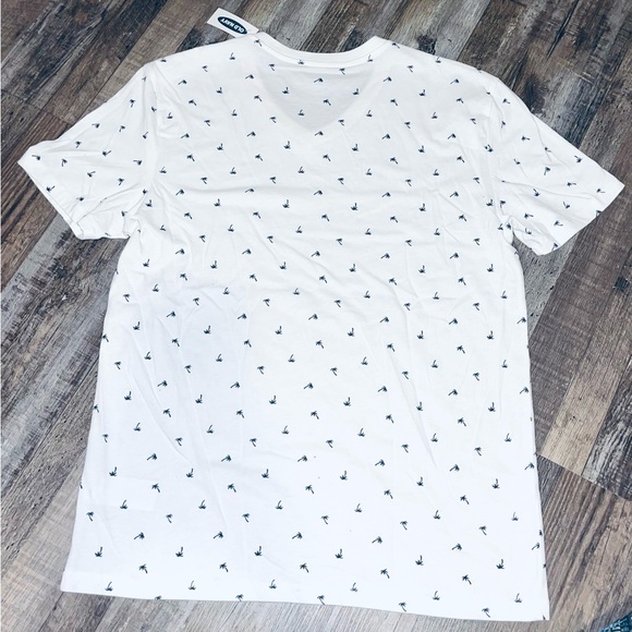 Old Navy V Neck Shirt Palm Tree Print - Picture 2 of 5